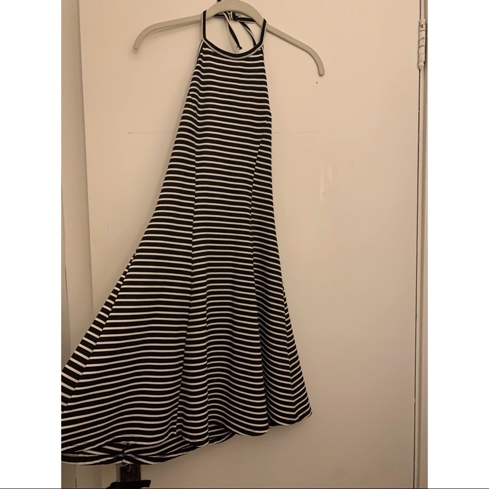 SO brand striped backless mini dress - Picture 1 of 3